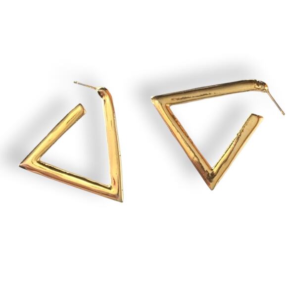 Golden triangle post earrings - Picture 1 of 8